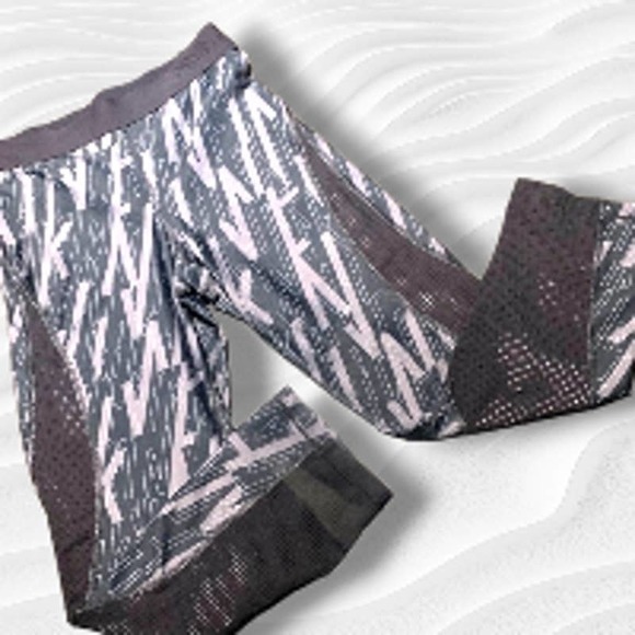 Nike Pro Hypercool Leggings - Picture 2 of 8